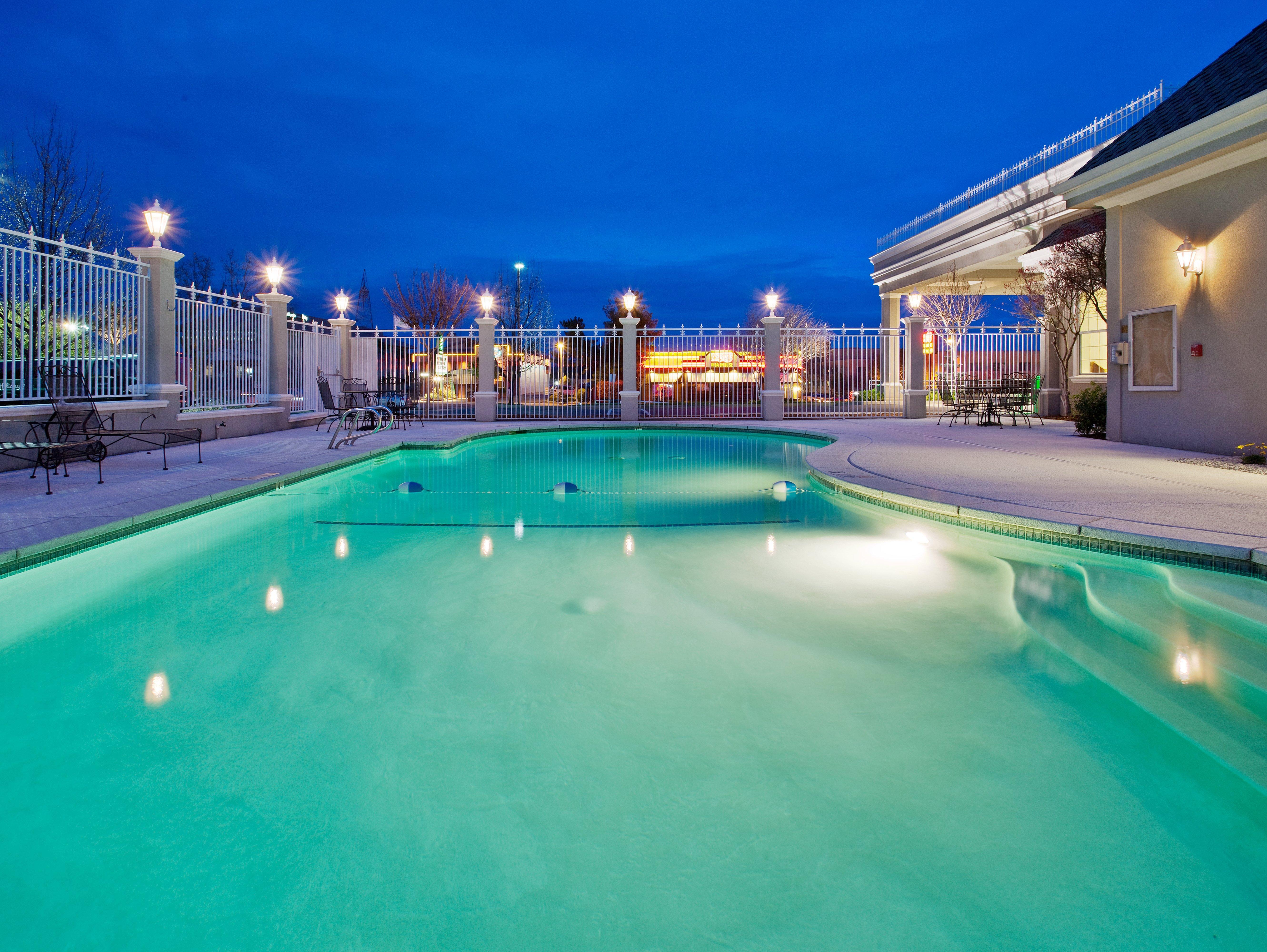 Holiday Inn Redding By Ihg Zewnętrze zdjęcie